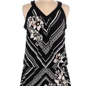 White House Black Market: V-Neck Top Size Medium